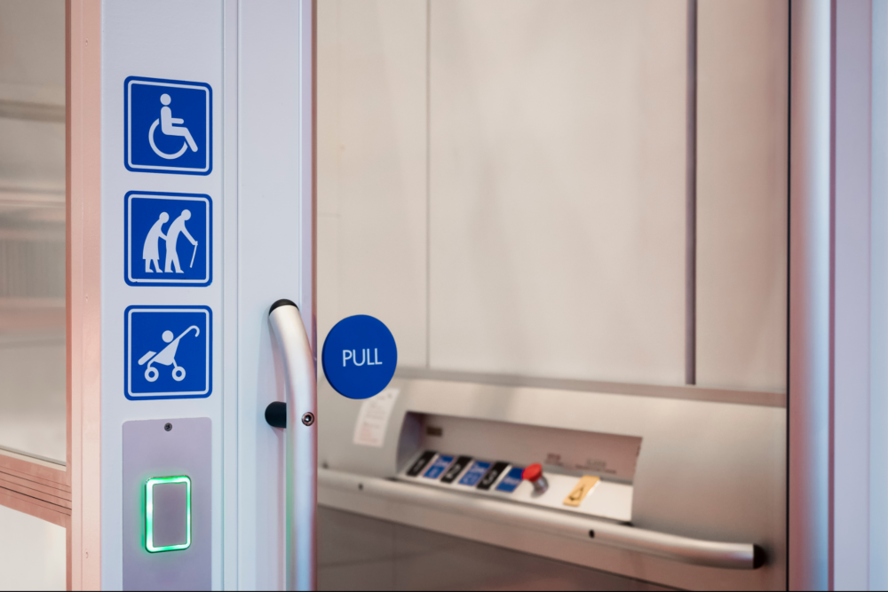 ユニバーサルデザインとバリアフリーの違い